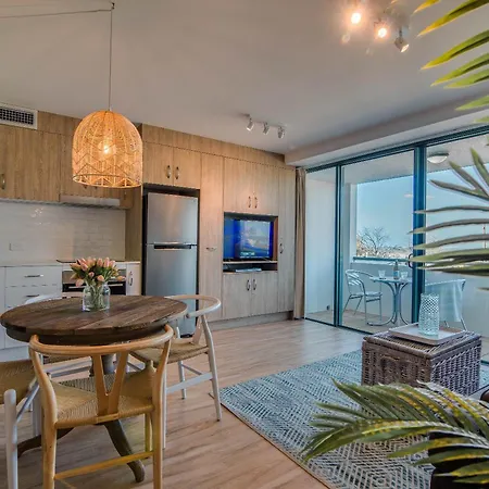 Grand Palais Boolarong Beachside Apartments Alexandra Headland Exterior photo